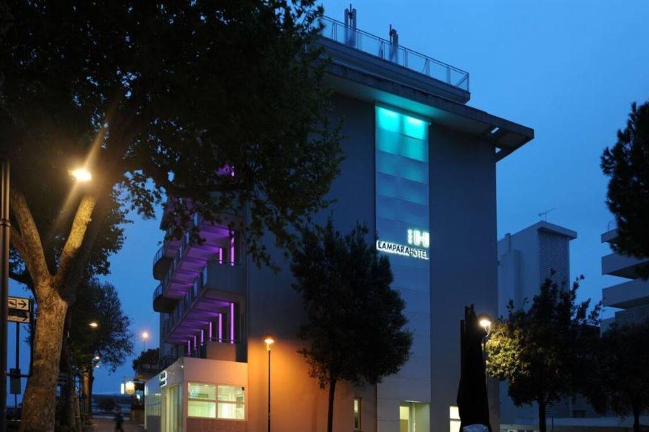 Hotel Lampara Lignano Sabbiadoro Exterior photo